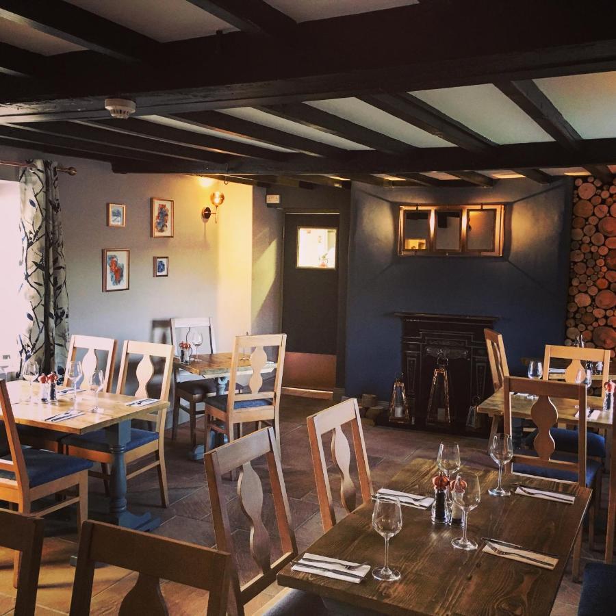 The Greyhound Inn Бедейл Экстерьер фото